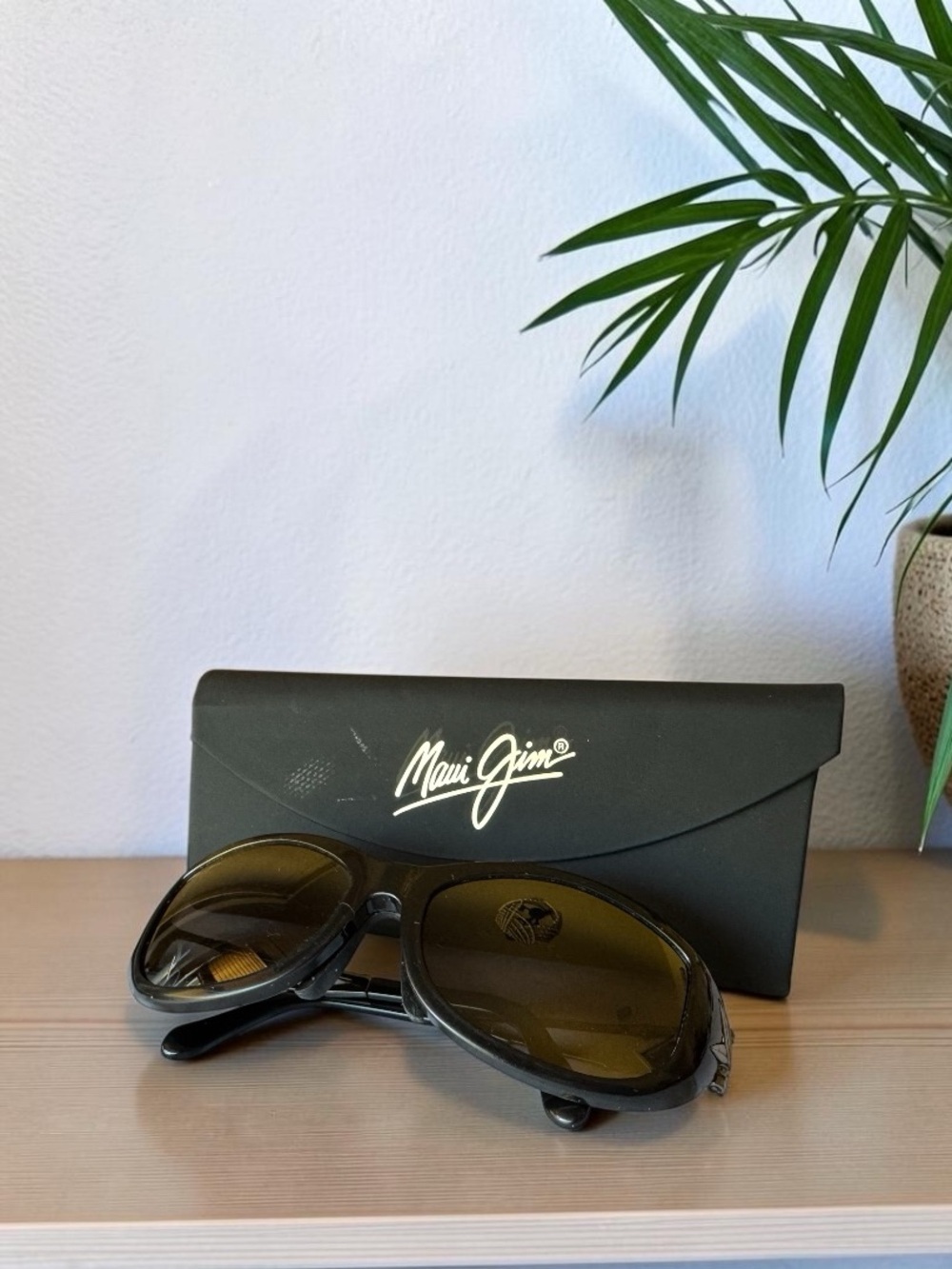 Maui Jim Alana MJ-215-17 Black Polarized Sunglasses Japan w/ Case